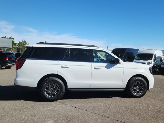Certified 2025 Ford Expedition Active AWD/4WD image 2