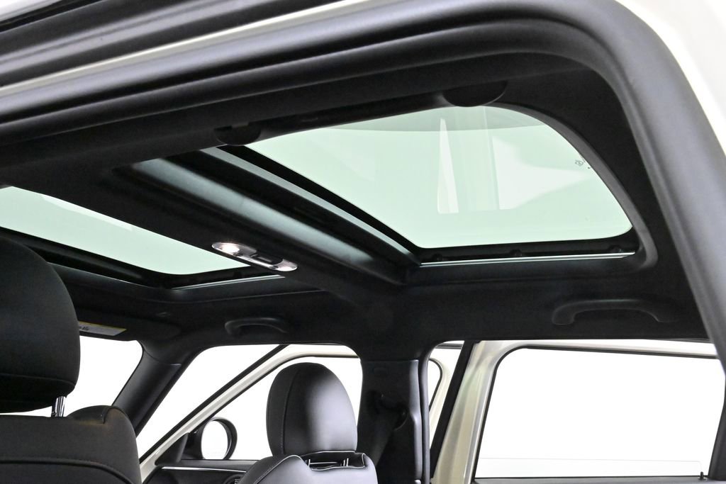 Certified 2022 MINI Cooper Clubman S w/ Driver Assistance Package image 29