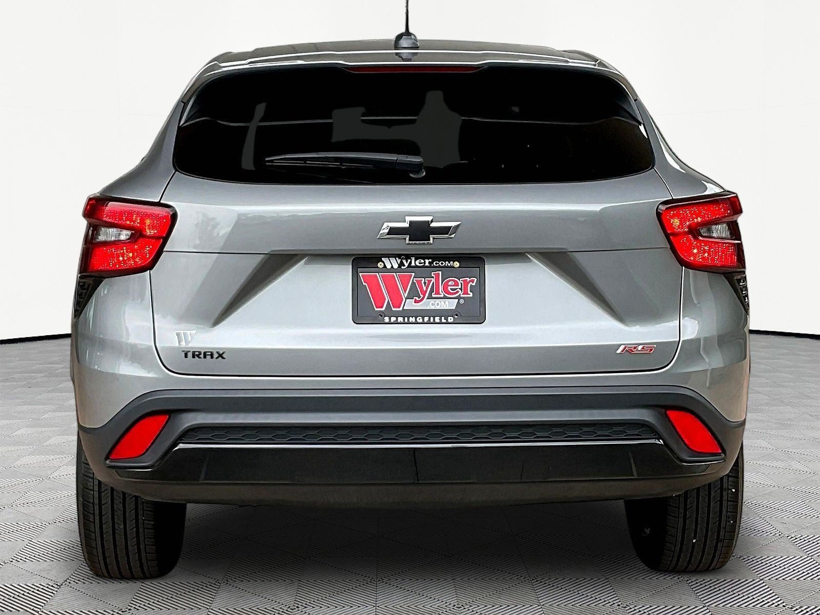 Used 2024 Chevrolet Trax RS FWD image 5
