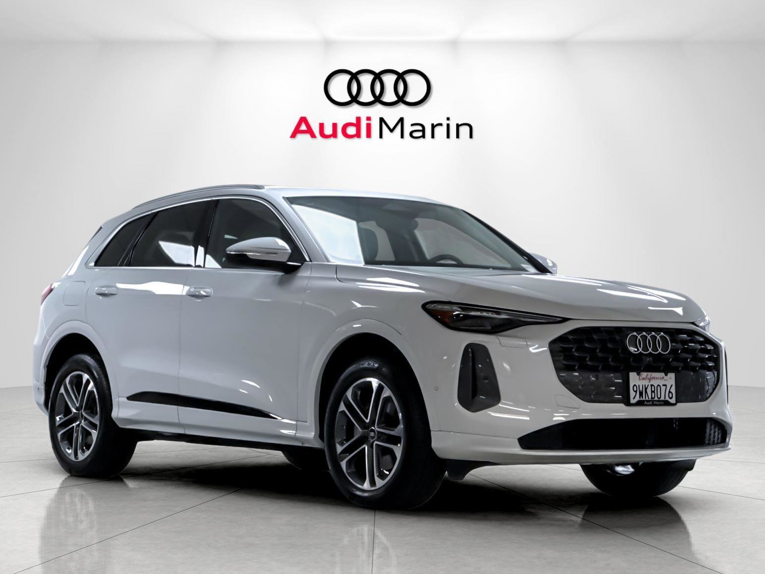 Used 2025 Audi Q5 Premium Plus w/ Premium Plus AWD/4WD image 7