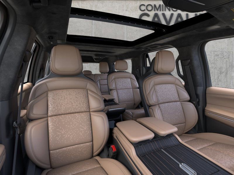 New 2026 Lincoln Navigator L Black Label AWD/4WD image 10