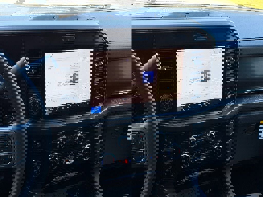 New 2026 Ford F250 Lariat w/ Black Appearance Package image 32