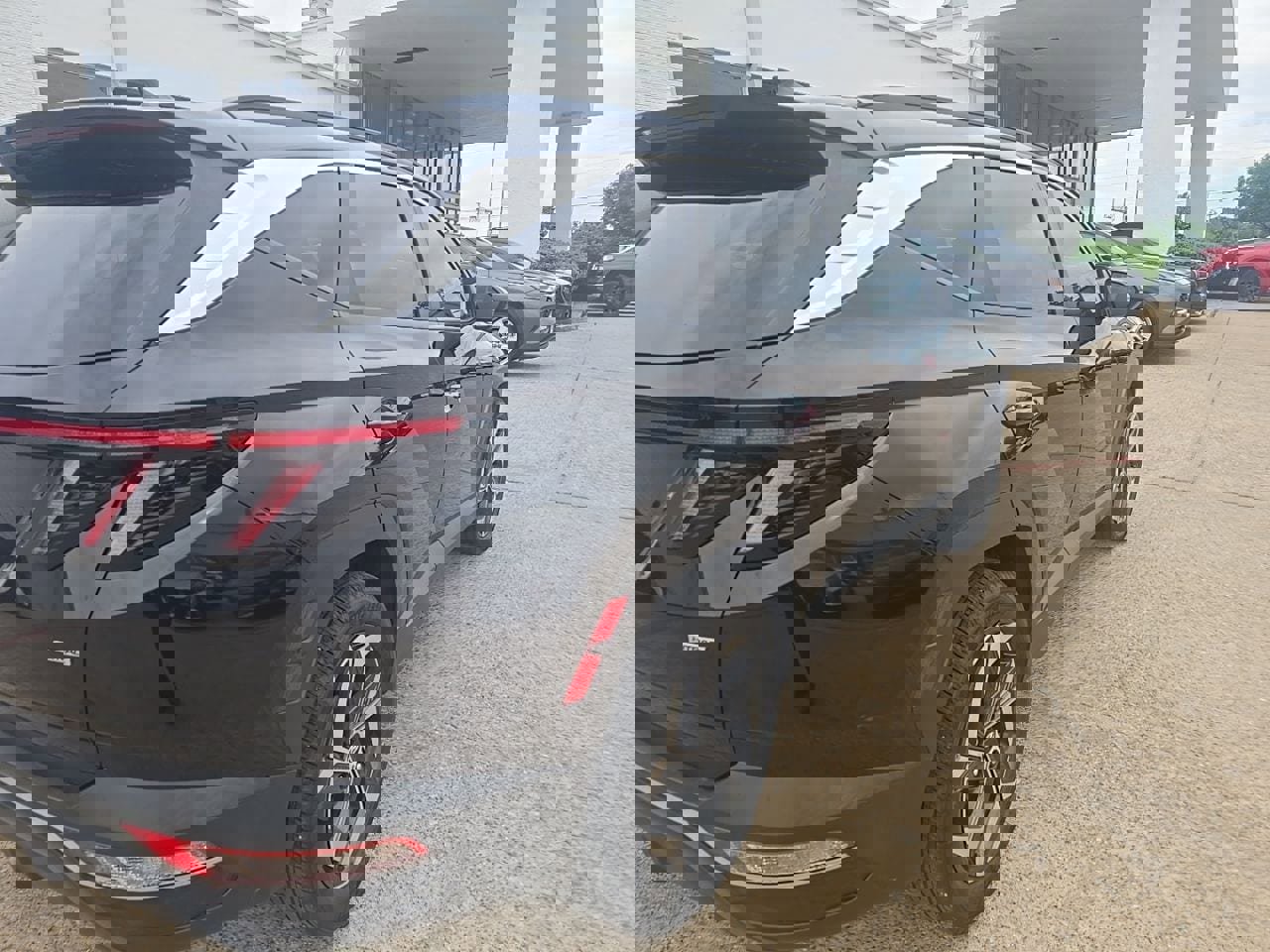 Used 2022 Hyundai Tucson SEL w/ Convenience Package AWD/4WD image 4