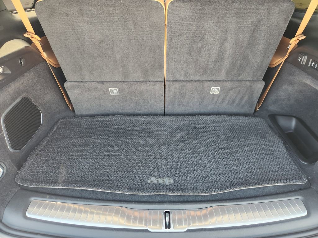 Used 2024 Jeep Grand Cherokee L Summit image 24