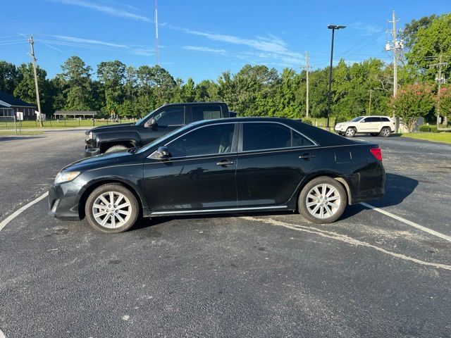 Used 2013 Toyota Camry XLE FWD image 3