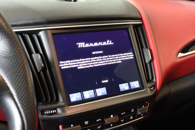 Used 2023 Maserati Levante GT AWD/4WD image 40