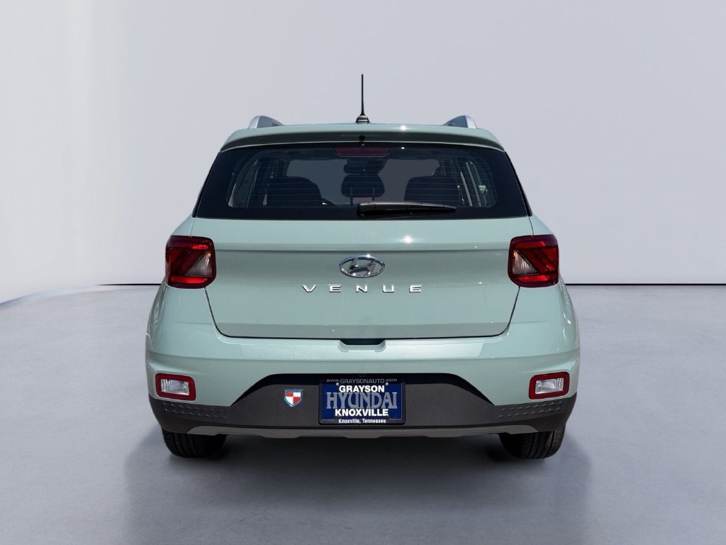 New 2026 Hyundai Venue SEL FWD image 4