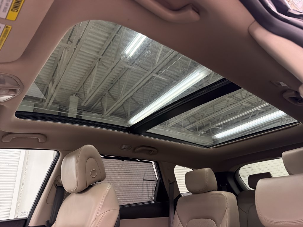 Used 2017 Hyundai Santa Fe Limited FWD image 10