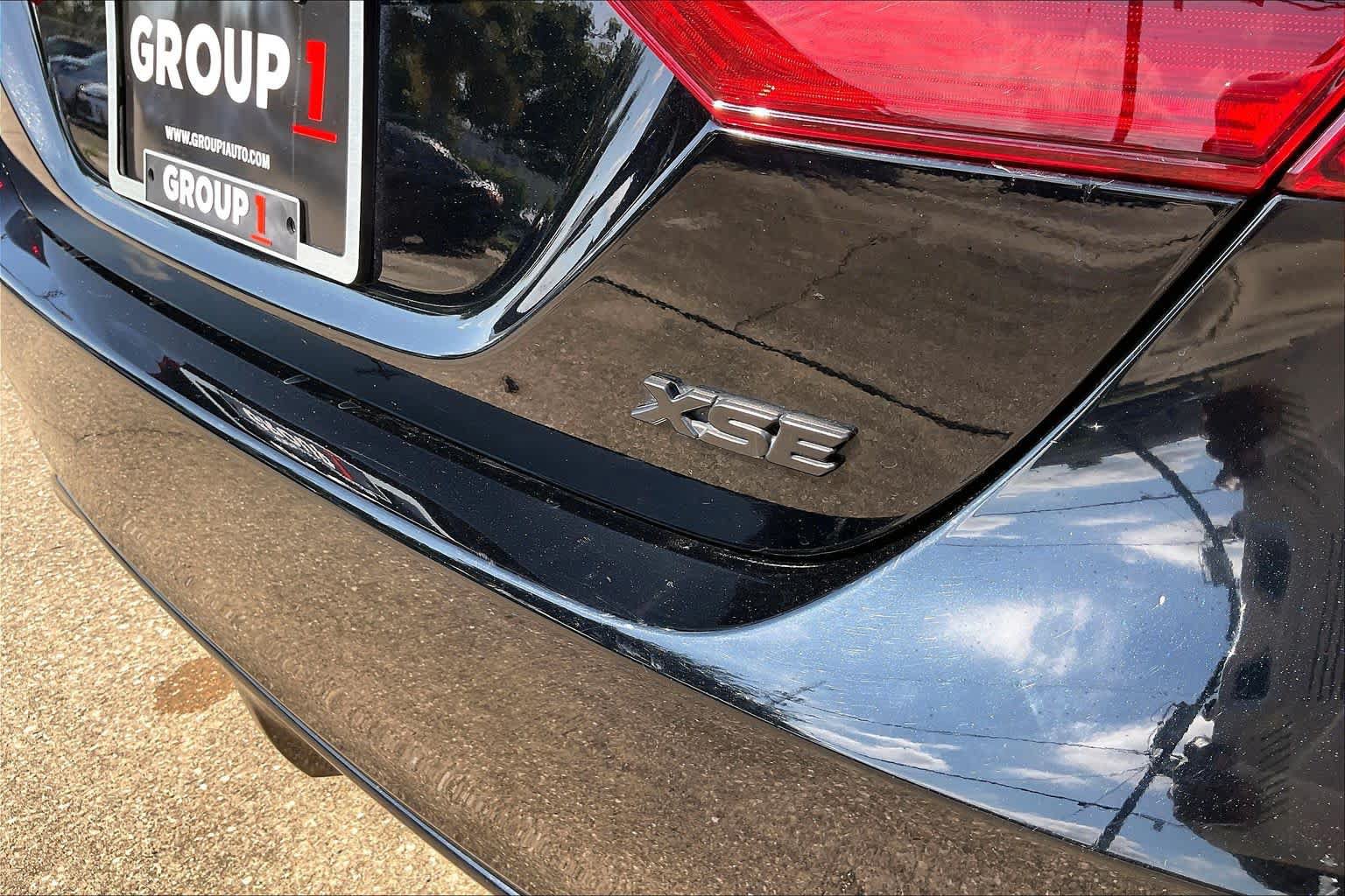 Used 2024 Toyota Camry XSE FWD image 10