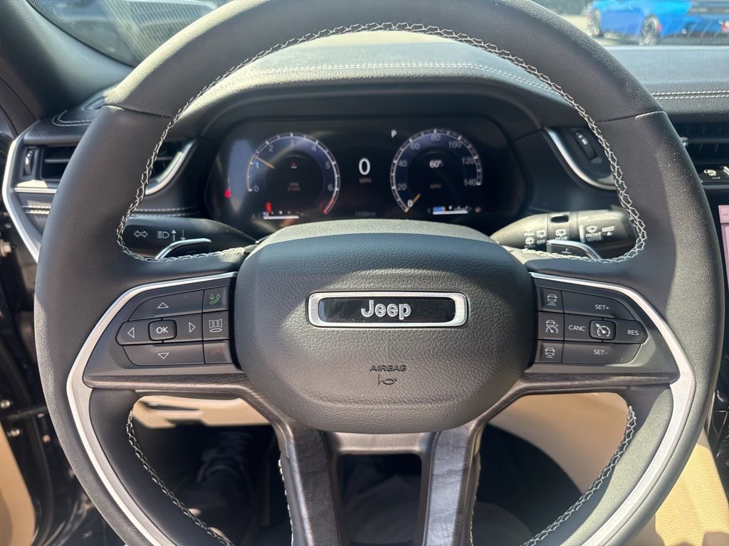 Certified 2024 Jeep Grand Cherokee Limited image 21