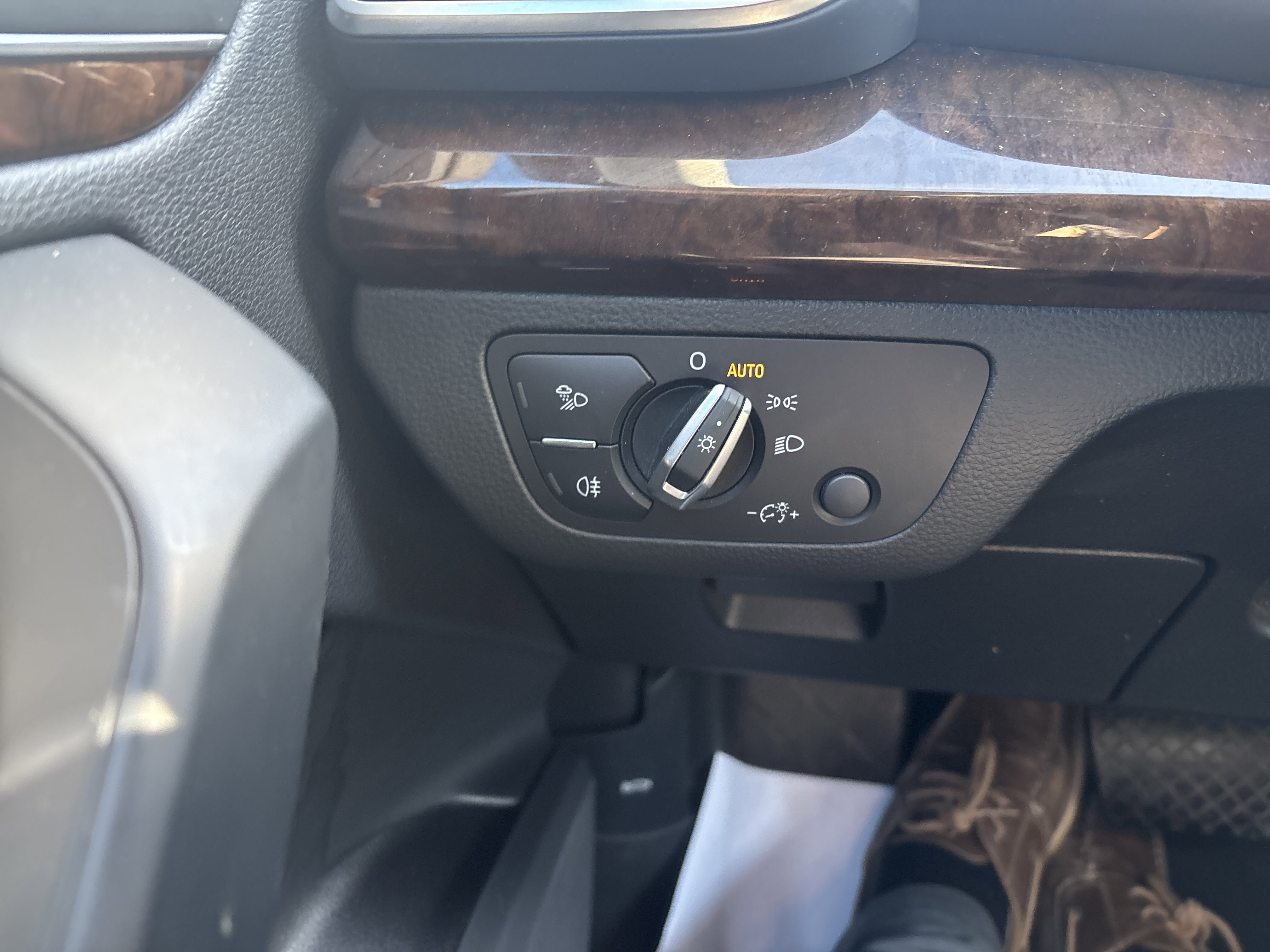 Used 2020 Audi Q5 2.0T Premium image 32