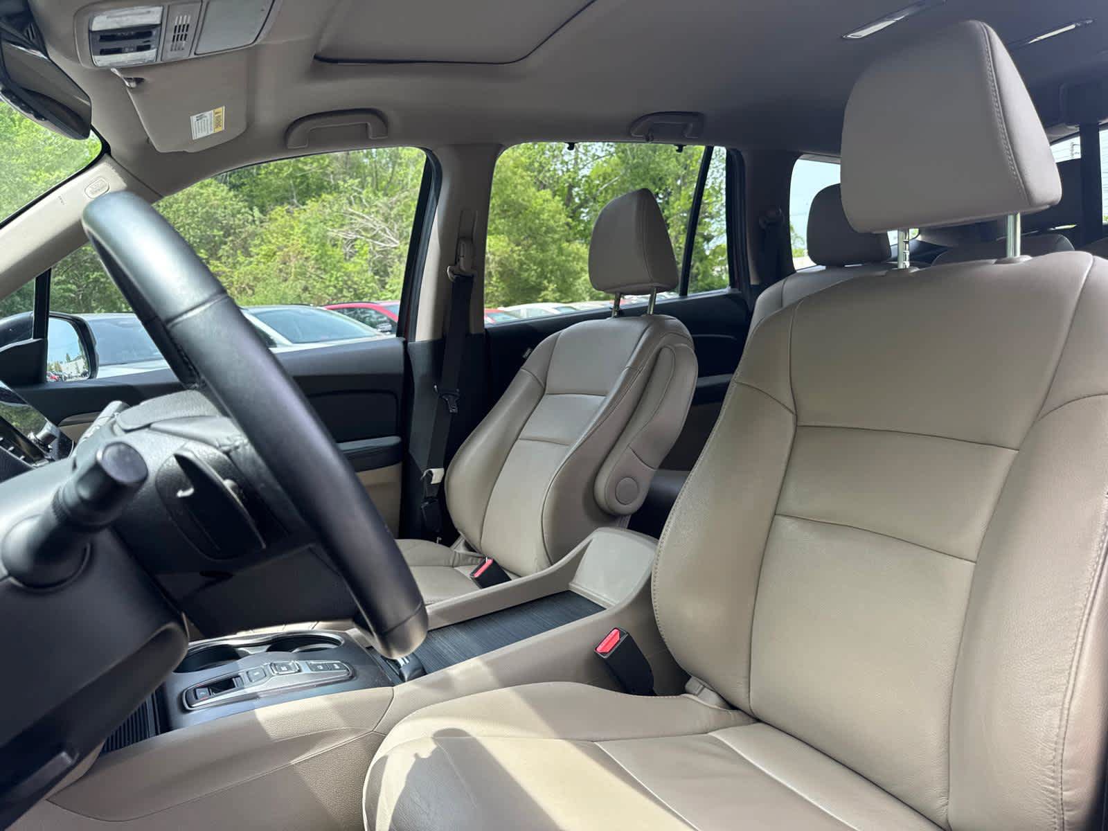 Used 2022 Honda Pilot Special Edition image 14