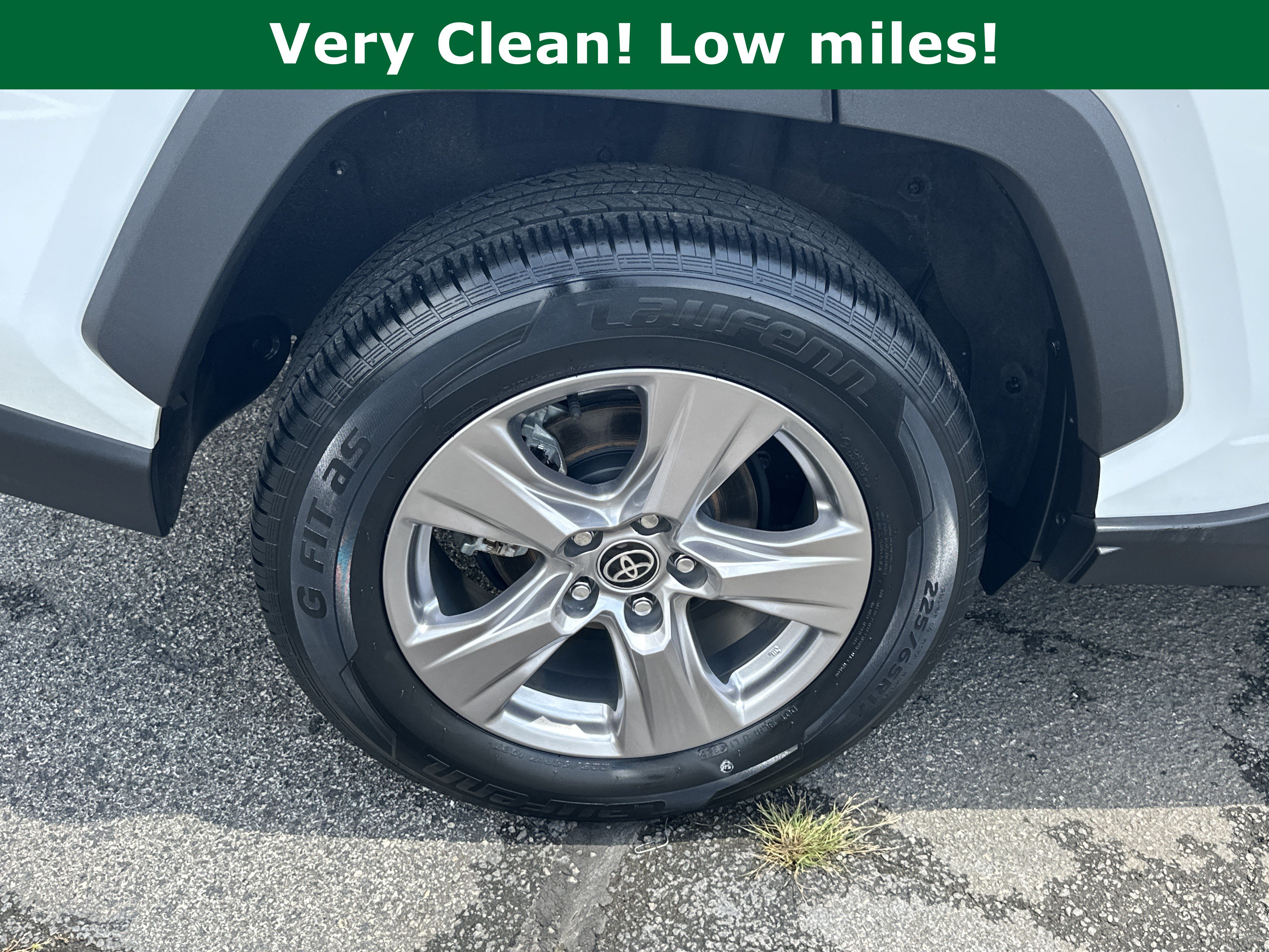 Used 2023 Toyota RAV4 XLE w/ Convenience Package FWD image 19