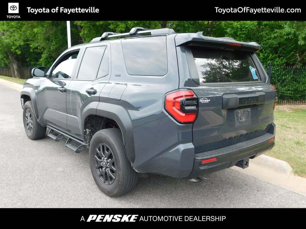 Used 2025 Toyota 4Runner SR5 AWD/4WD image 3
