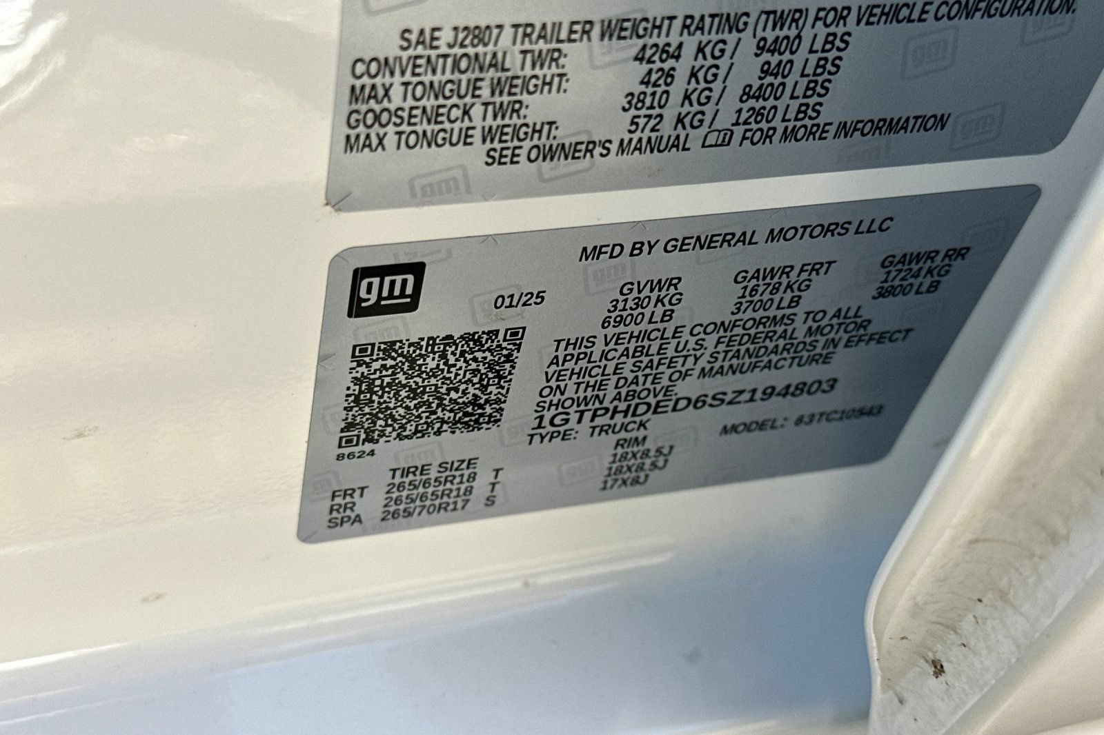 Certified 2025 GMC Sierra 1500 SLT RWD image 30