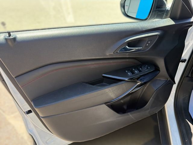 Used 2024 Chevrolet Trax RS FWD image 20