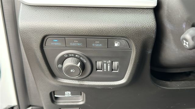 Used 2023 Jeep Grand Cherokee 30th Anniversary image 14