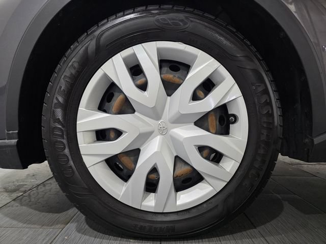 Used 2021 Toyota C-HR LE FWD image 22