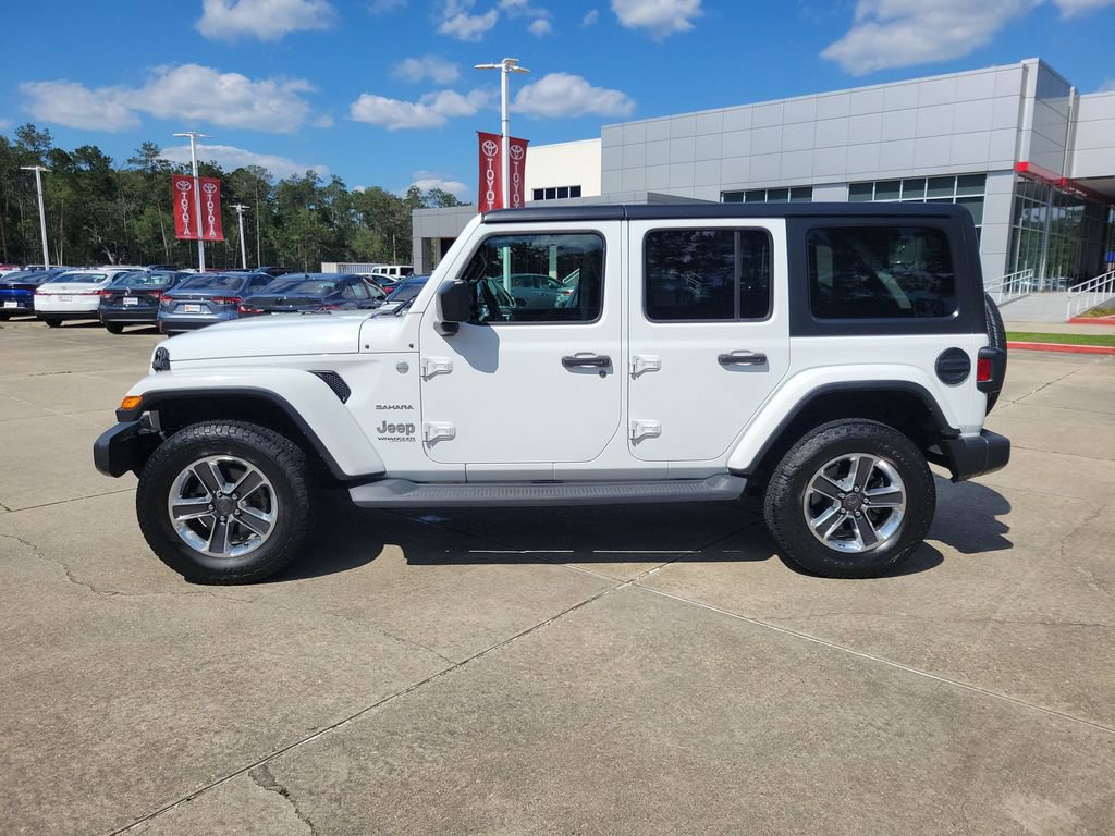 Used 2018 Jeep Wrangler Unlimited Sahara AWD/4WD image 2
