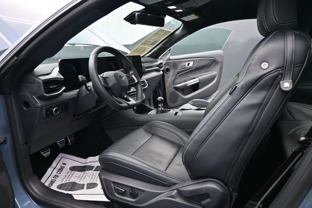 Used 2025 Ford Mustang GT Premium RWD image 14