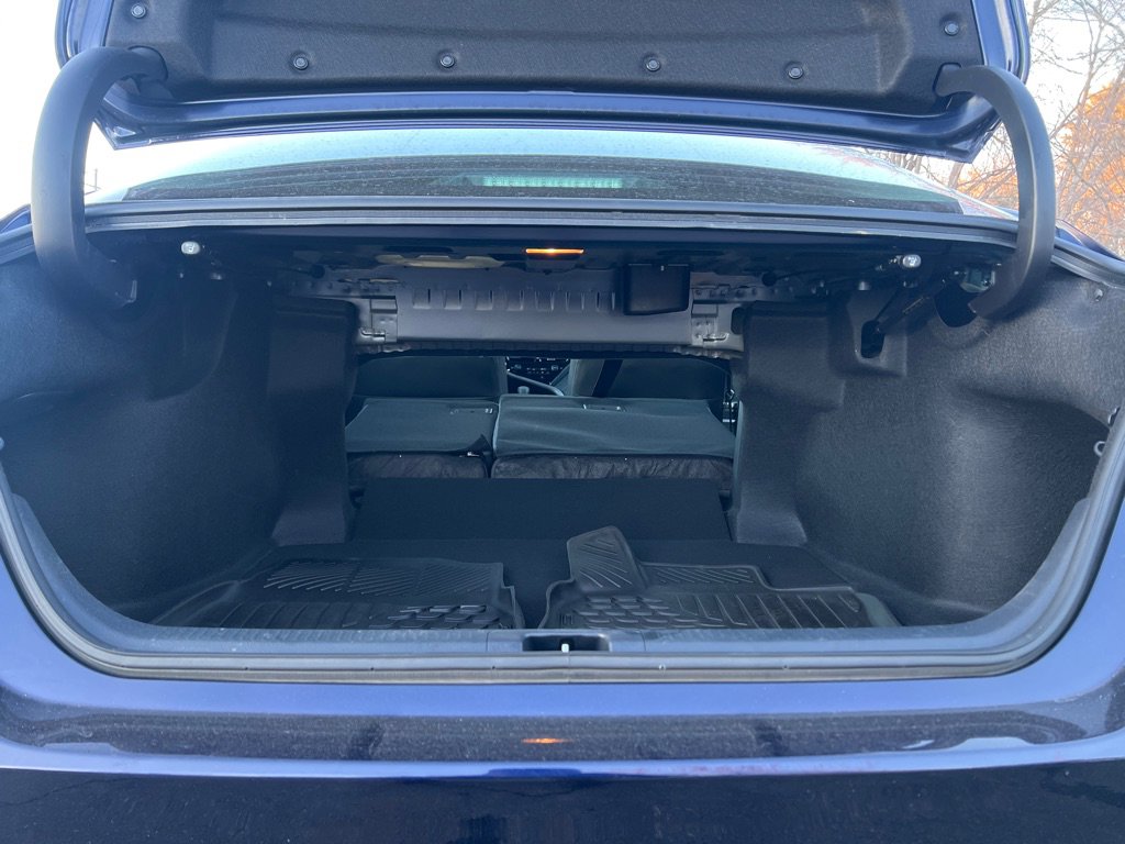 Used 2022 Toyota Camry LE image 6