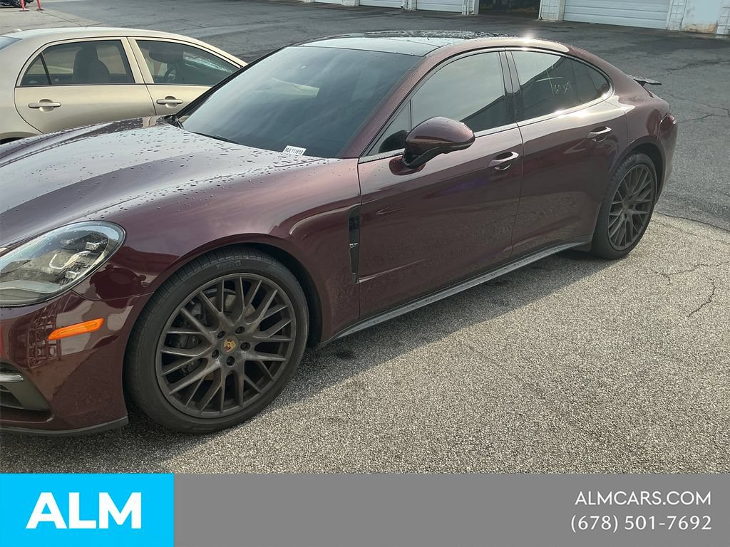 Used 2018 Porsche Panamera image 4