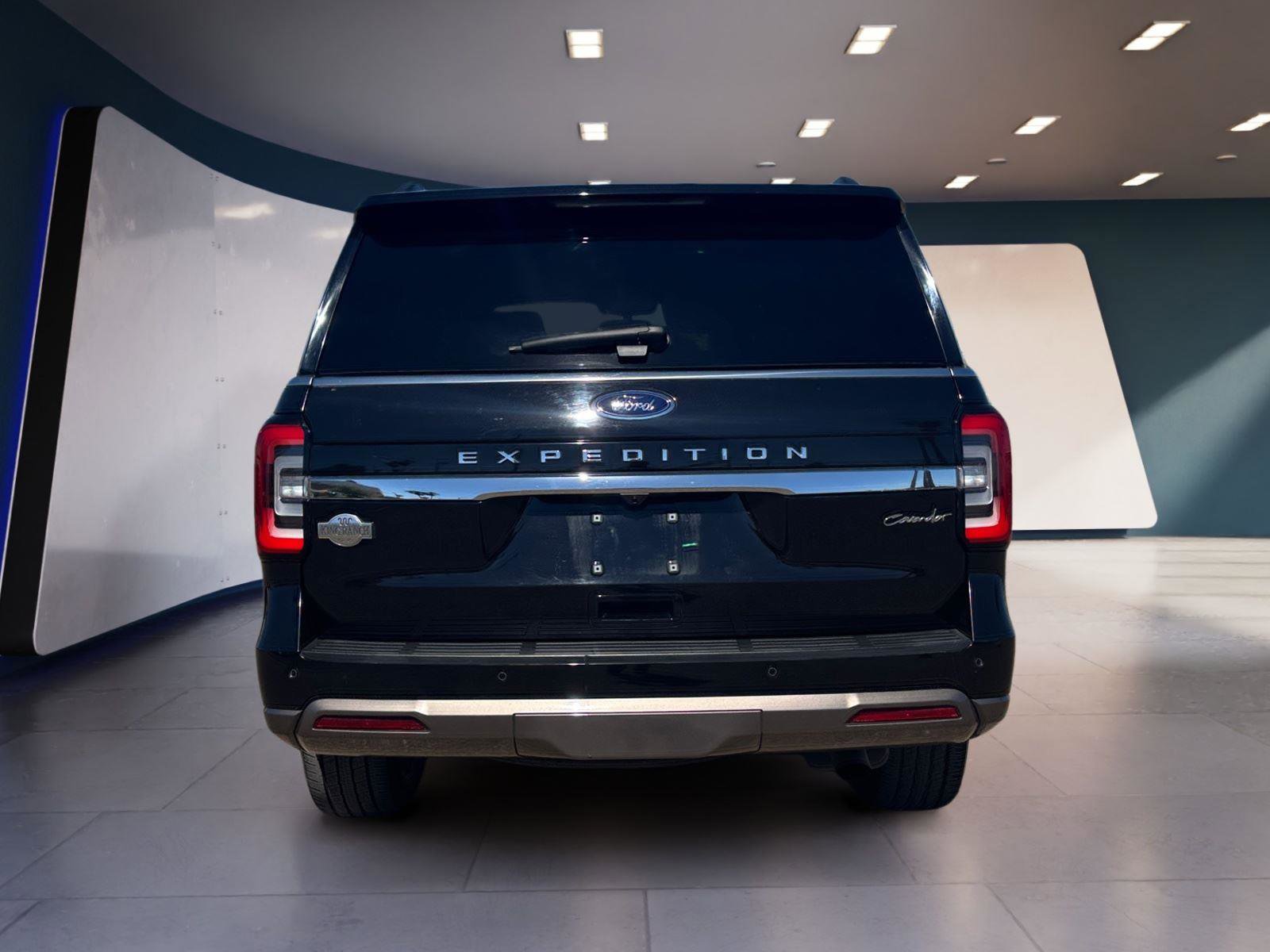 Used 2024 Ford Expedition King Ranch RWD image 4