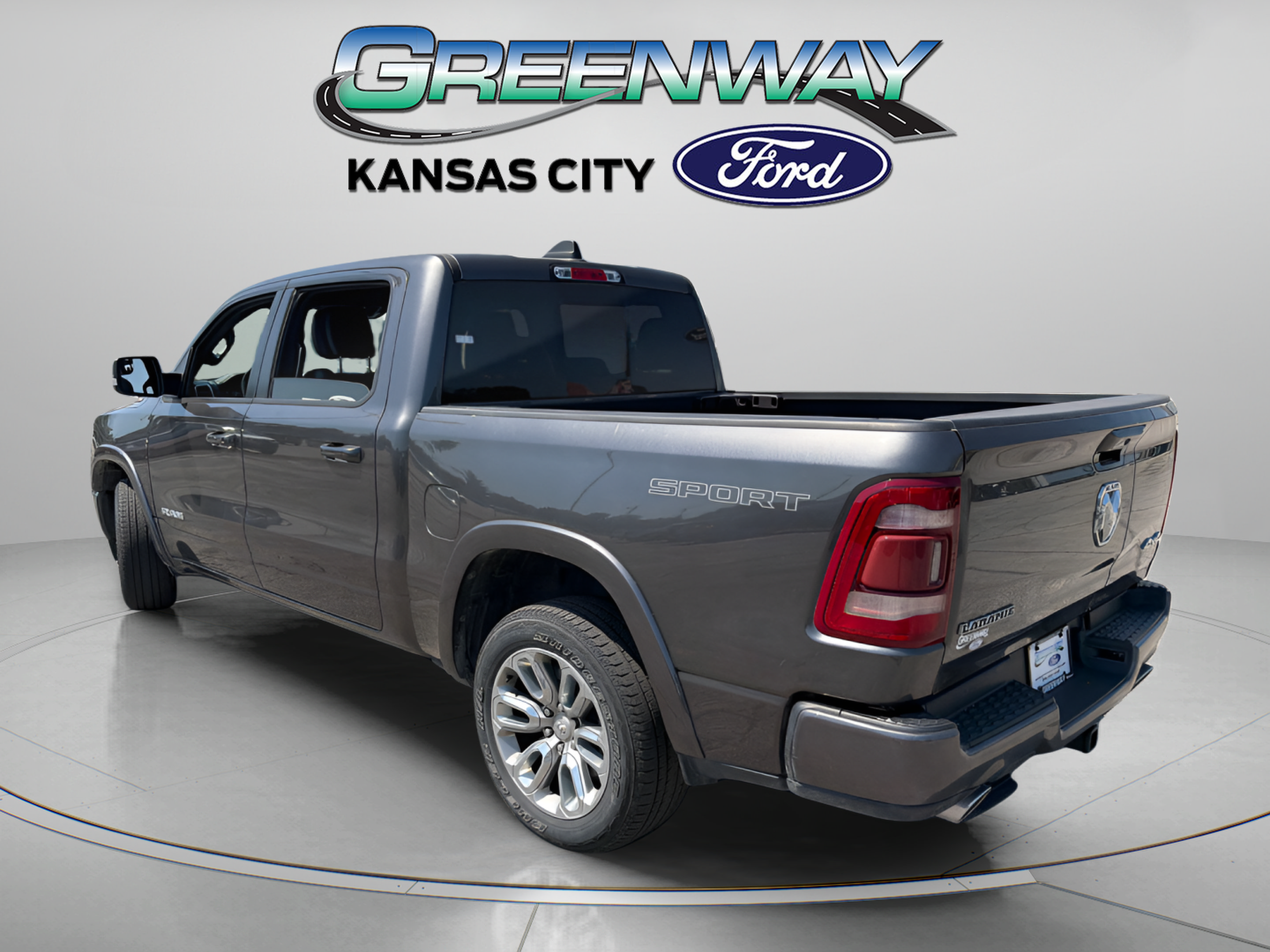 Used 2022 RAM 1500 Laramie w/ Sport Appearance Package AWD/4WD image 6