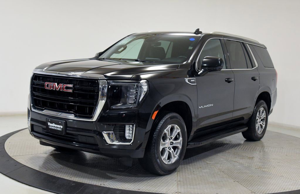 Used 2024 GMC Yukon SLE AWD/4WD image 9