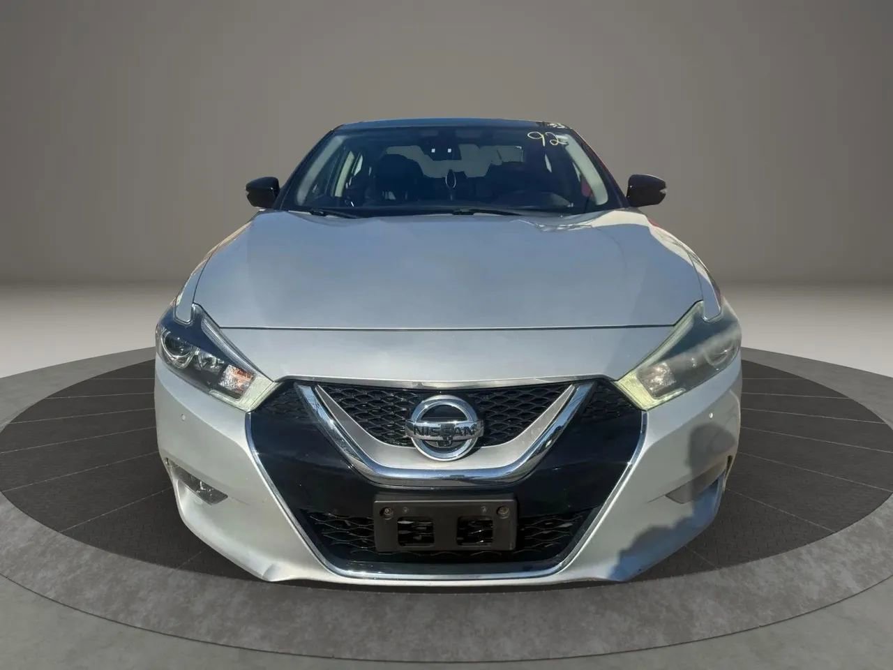 Used 2016 Nissan Maxima Platinum image 2