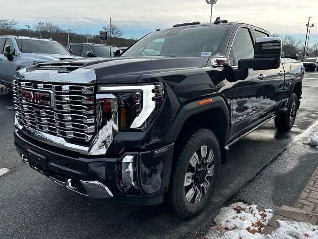 New 2026 GMC Sierra 2500 Denali w/ Denali Reserve Package image 3
