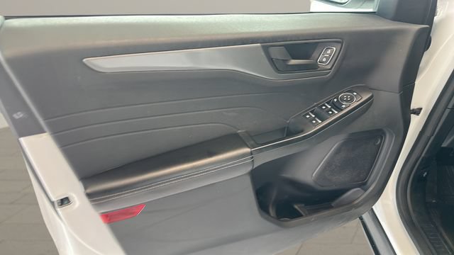 Used 2023 Ford Escape Active AWD/4WD image 9