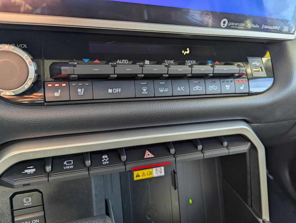 Used 2023 Toyota Tundra Limited image 19