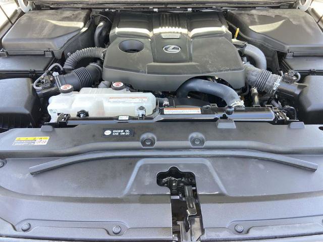 Used 2024 Lexus GX 550 w/ Cold Area Package AWD/4WD image 26