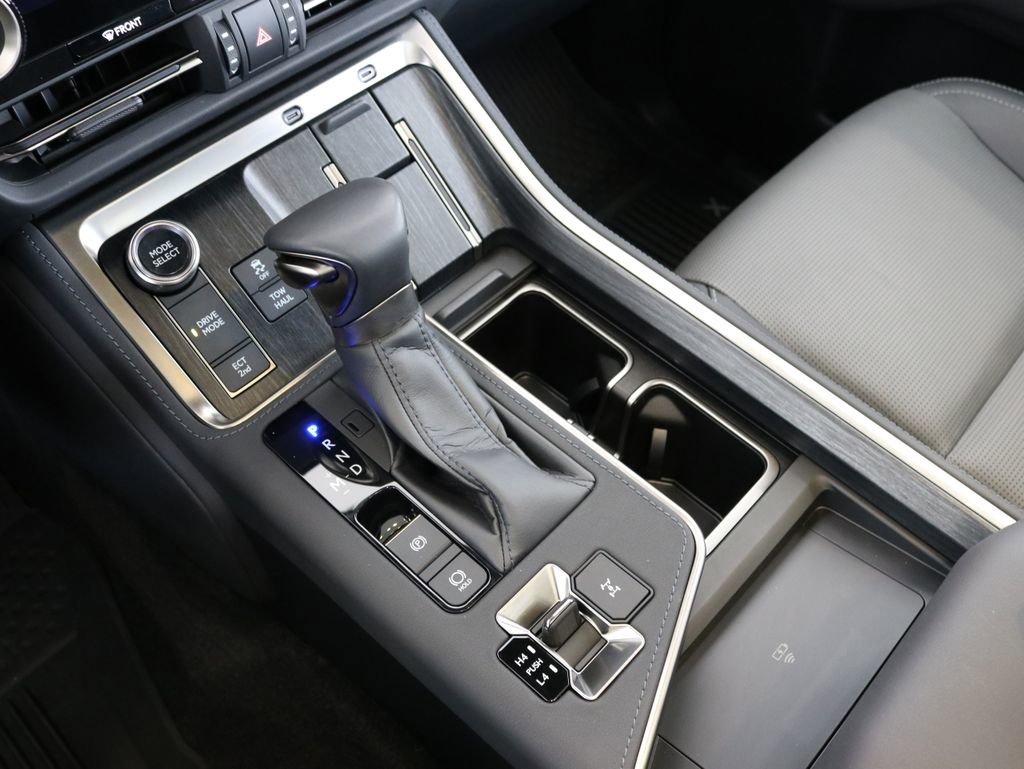 Used 2024 Lexus GX 550 w/ Accessory Package (Z1) image 55