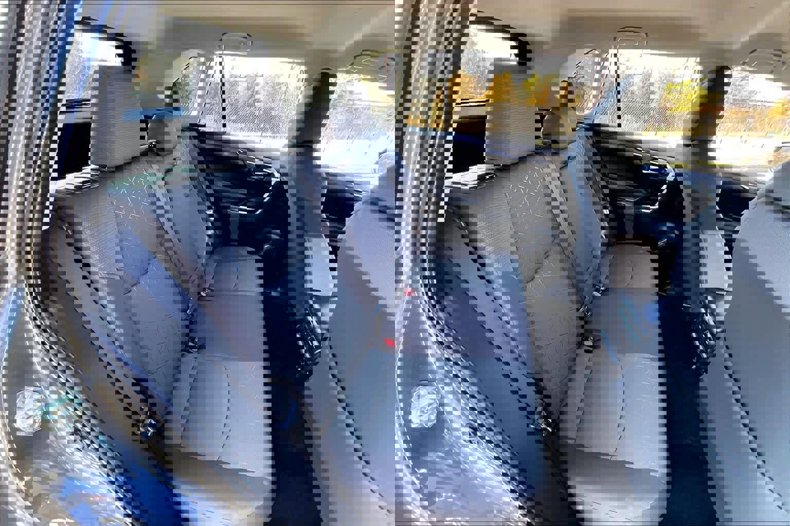 Used 2023 Toyota RAV4 XLE image 20