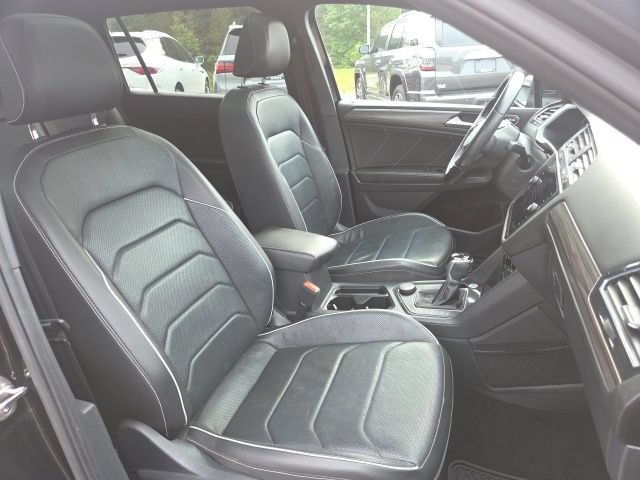 Used 2022 Volkswagen Tiguan SEL R-Line AWD/4WD image 39