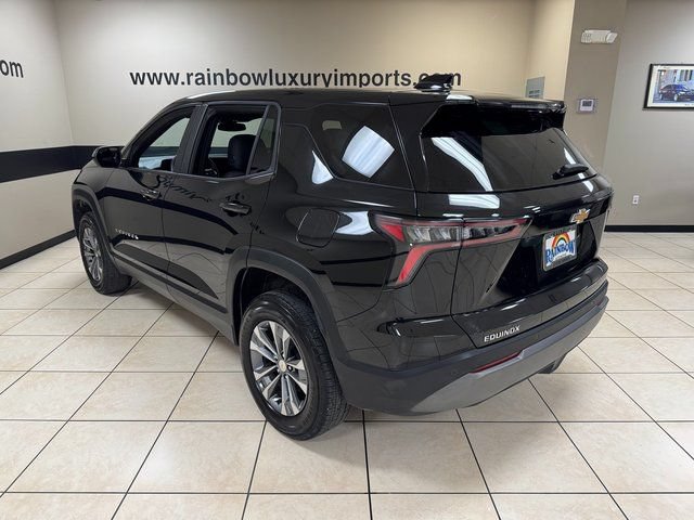 Used 2025 Chevrolet Equinox LT FWD image 4