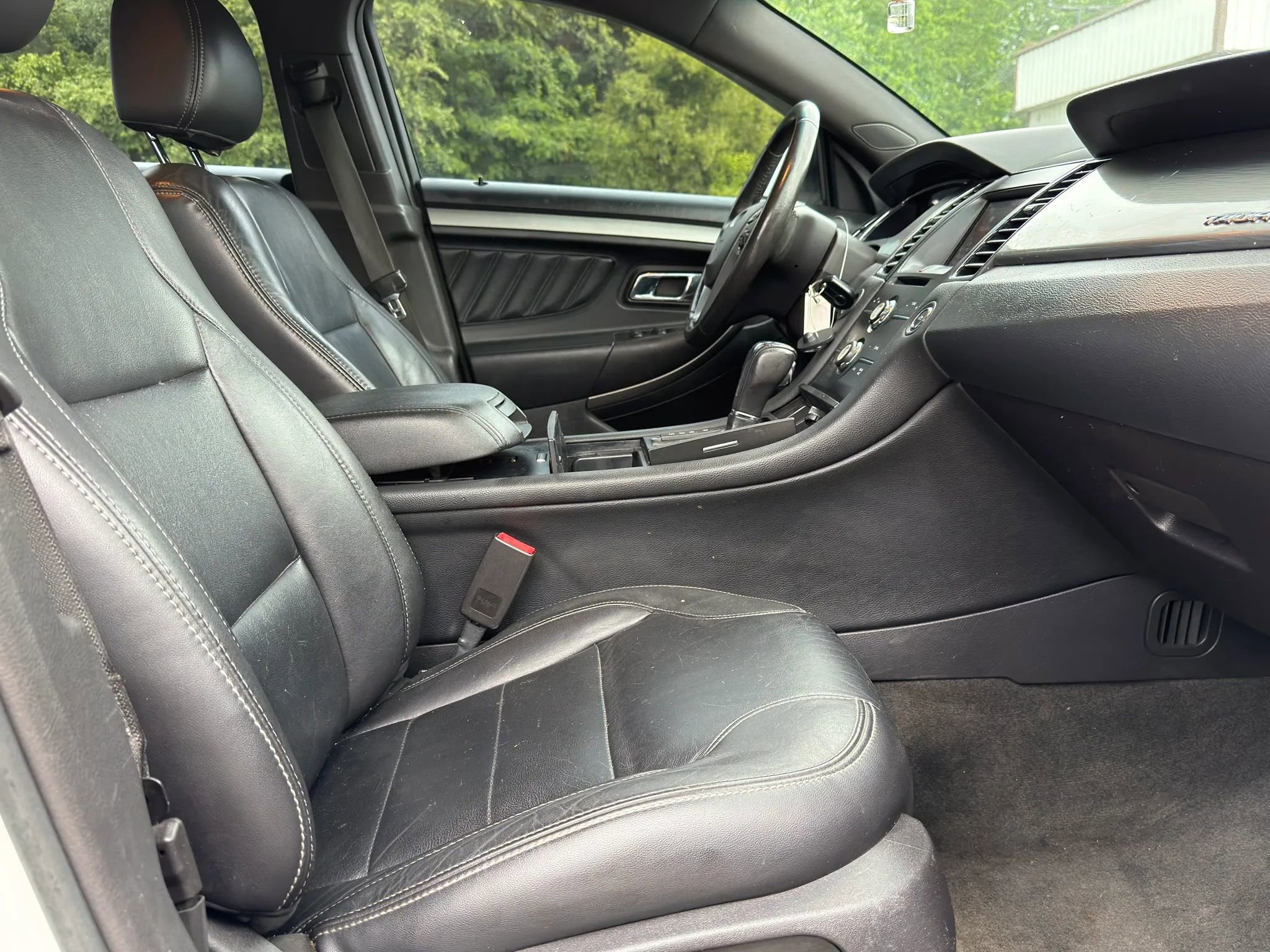 Used 2014 Ford Taurus SEL w/ Equipment Group 201A AWD/4WD image 18