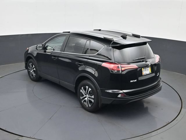 Used 2016 Toyota RAV4 LE AWD/4WD image 19