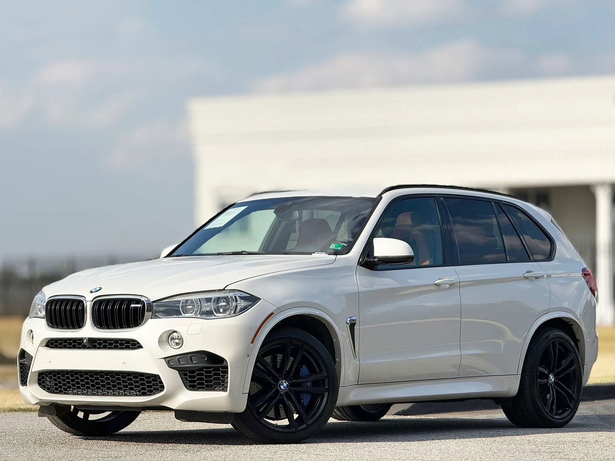 Used 2018 BMW X5 M w/ Executive Package image 1