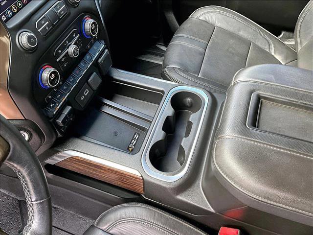 Used 2021 Chevrolet Silverado 1500 High Country w/ Technology Package image 15