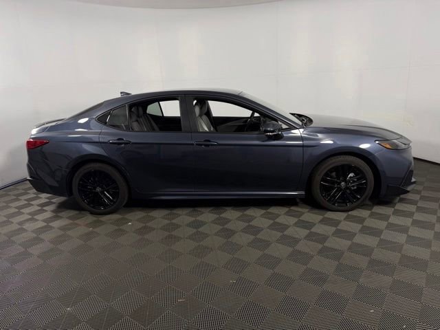Used 2026 Toyota Camry SE FWD image 10