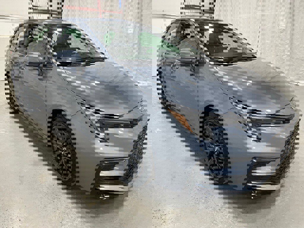 Used 2025 Toyota Corolla XSE image 1