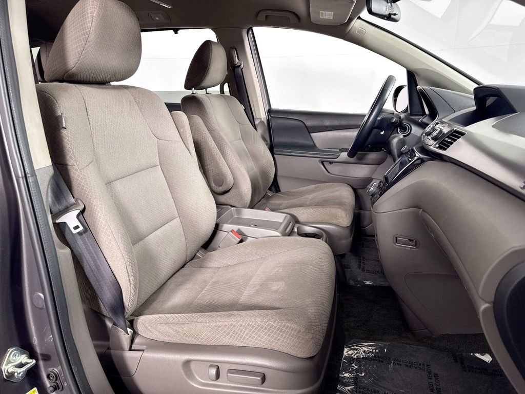 Used 2016 Honda Odyssey SE image 30