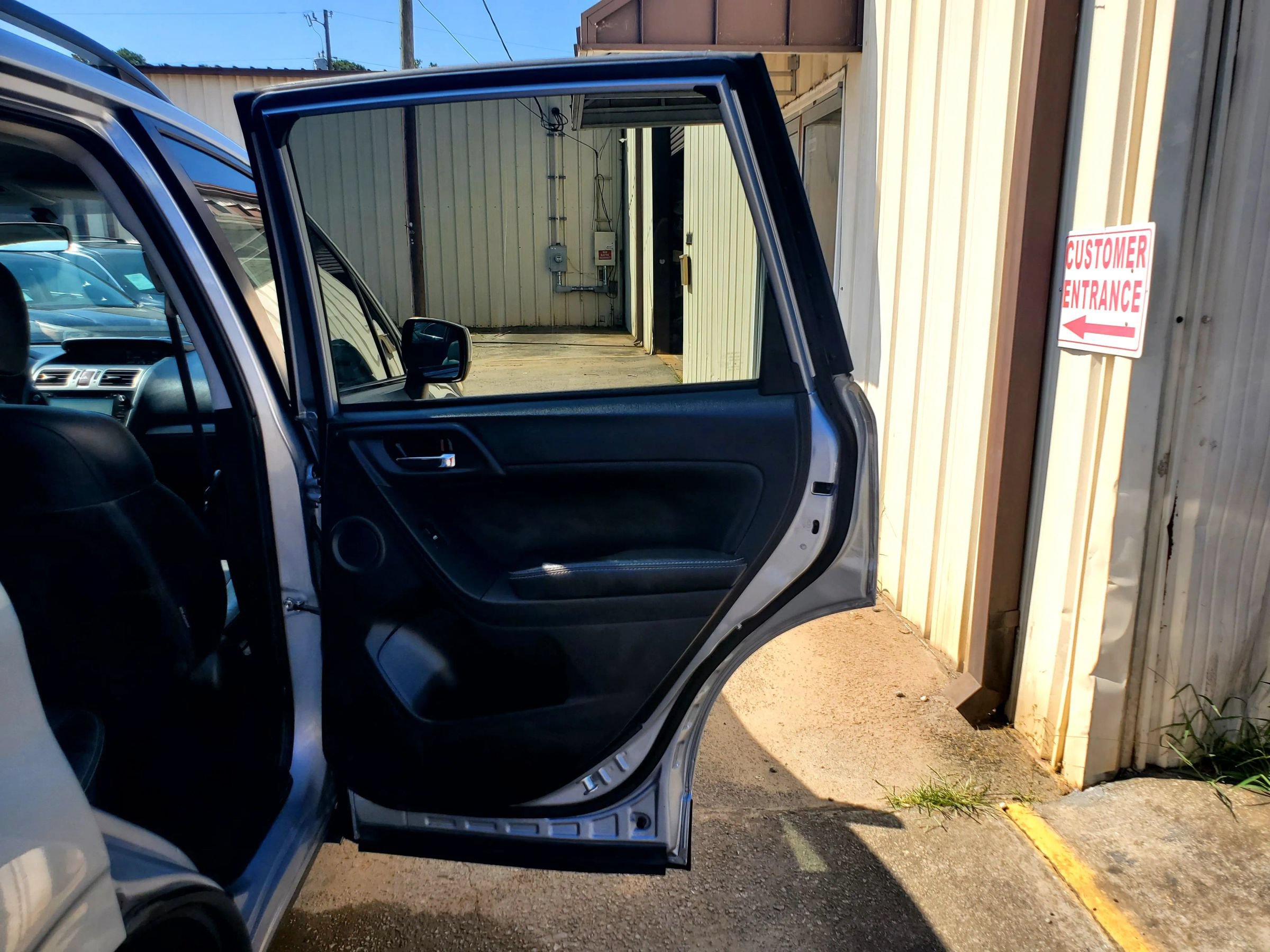 Used 2016 Subaru Forester 2.5i Limited AWD/4WD image 23