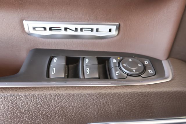 Used 2023 GMC Sierra 1500 Denali RWD image 16