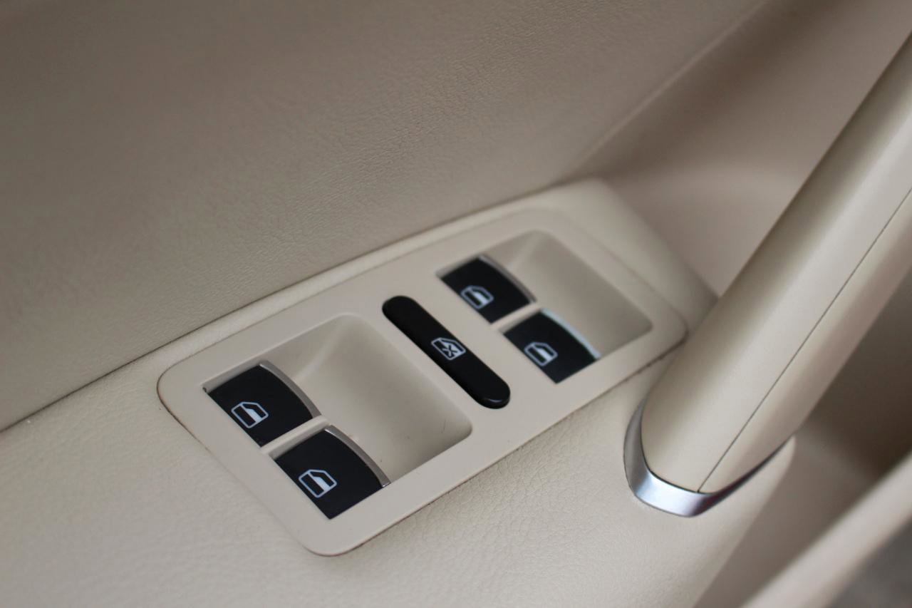 Used 2017 Volkswagen Passat 1.8T SE image 13