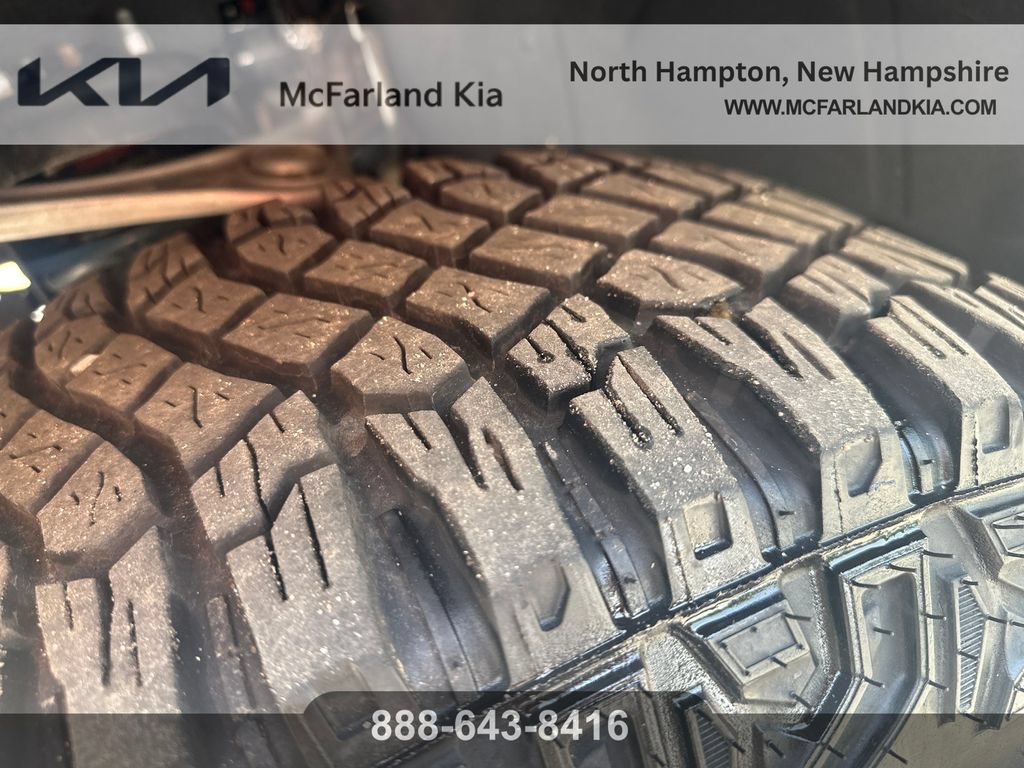 Used 2024 Ford Bronco Badlands AWD/4WD image 32