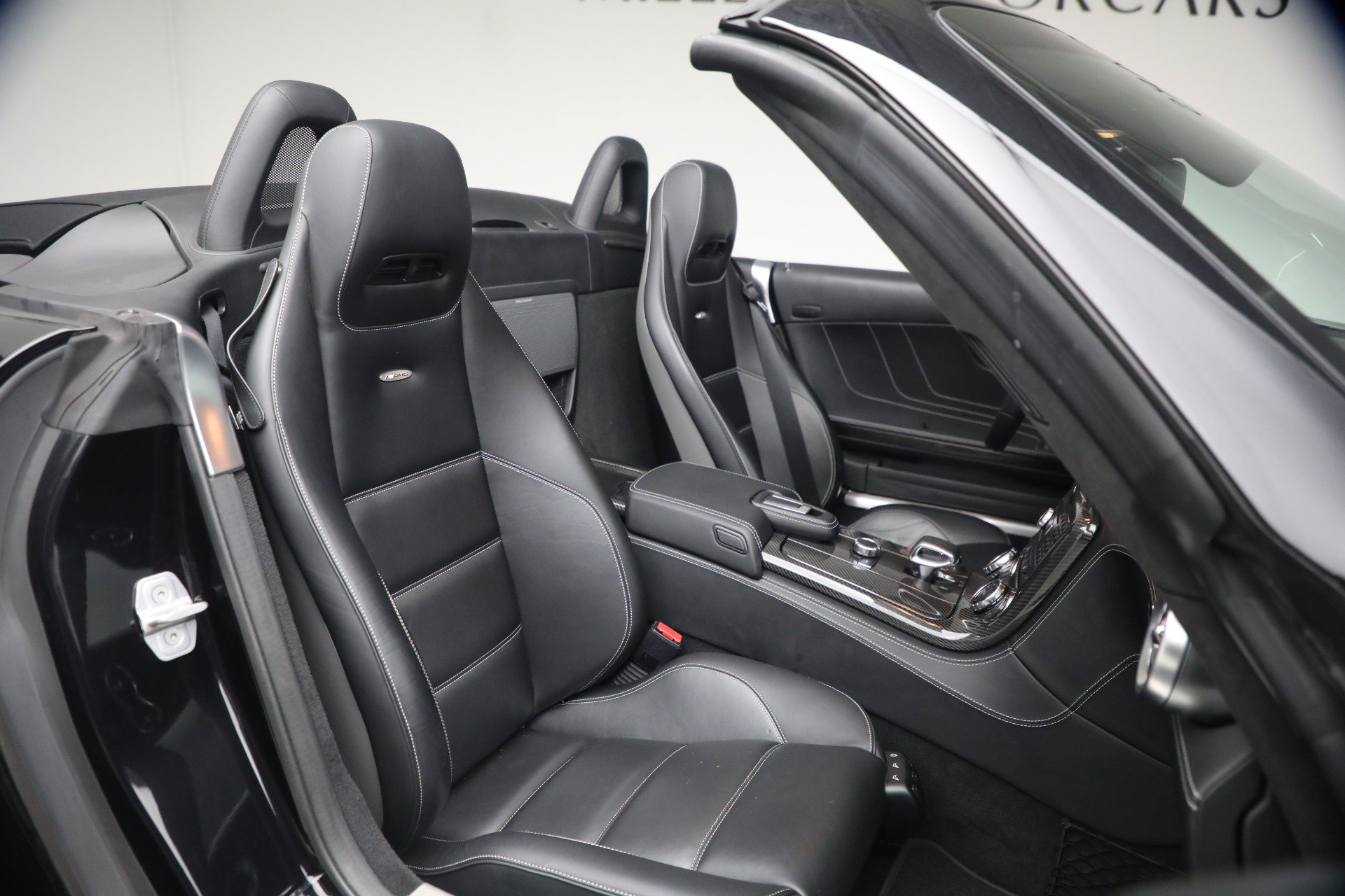 Used 2012 Mercedes-Benz SLS AMG Roadster image 17